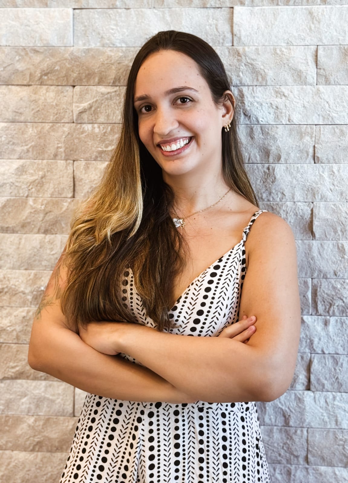 Retrato de Nayara Alves sorrindo